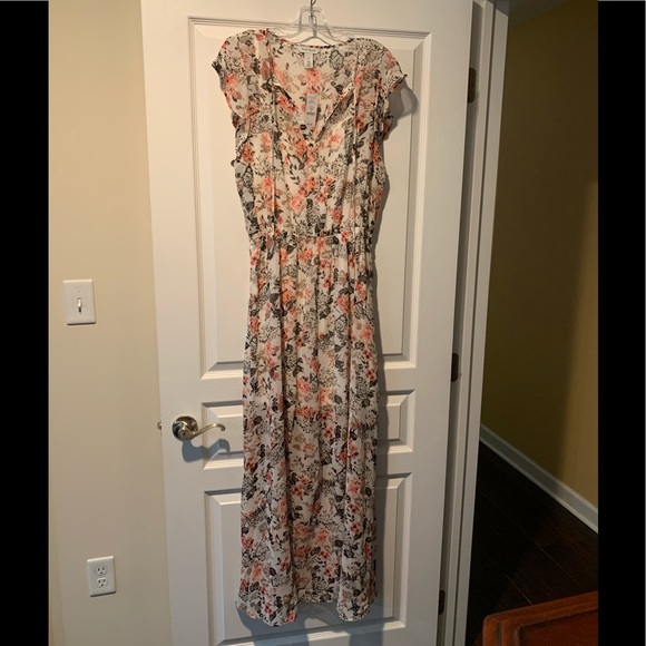 White House Black Market Dresses & Skirts - WHITE HOUSE BLACK MARKET MAXI DRESS SIZE M. NWT!